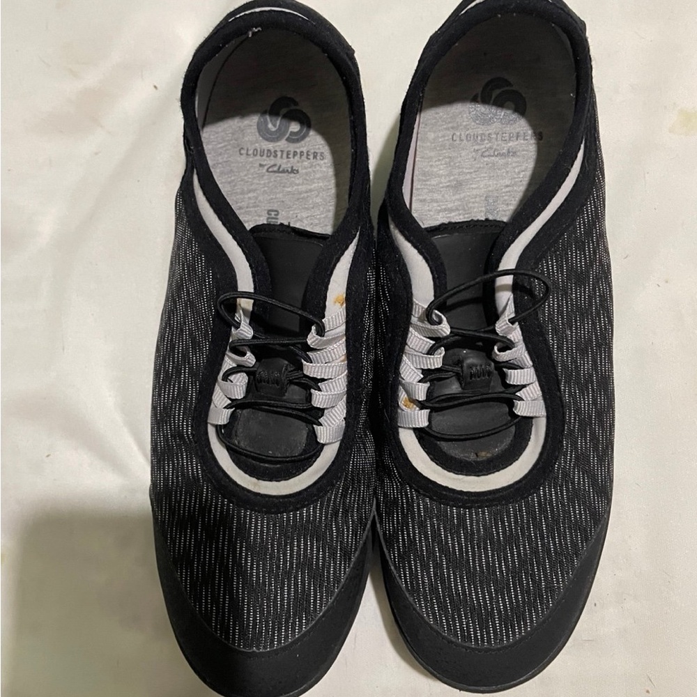 Clarks Cloudsteppers Black and Gray Casual Shoes